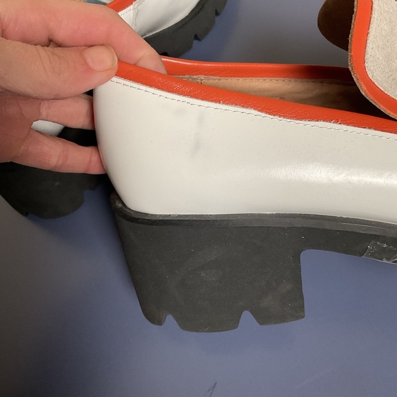 Unbranded Womens size‎ 37 White Orange Thick Chained Small Heel Loafer Shoes - Picture 5 of 8